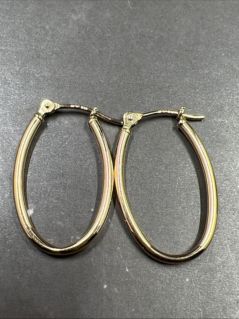 Vintage JCM 14K Gold Oblong Hoop Earrings